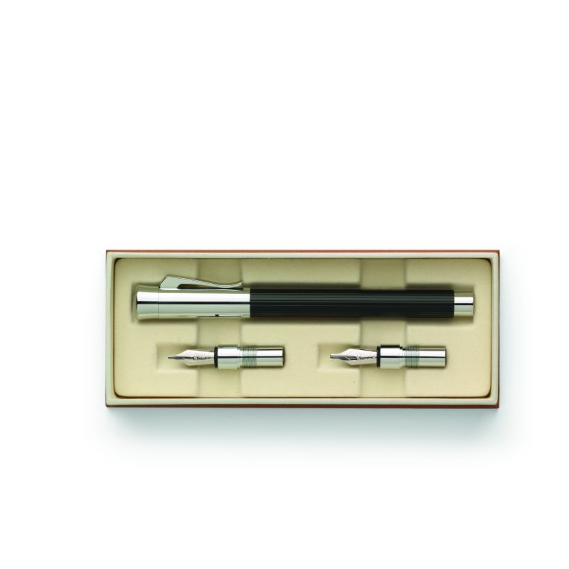 Graf von Faber-Castell töltőtoll calligraphy szett TAMITIO fekete (3klf. heggyel, 1.1; 1.4; 1.8MM)